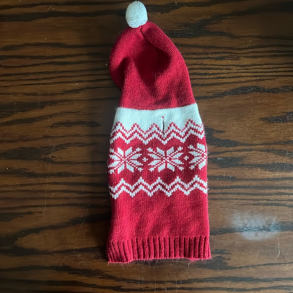 🎄 Red & White Christmas Sweater Size: S Friends Forever Dog Apparel